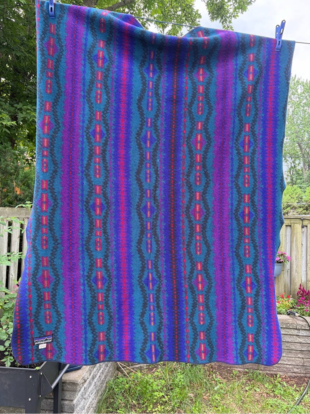 Patagonia Sacajawea bluegrass & carbon vintage synchilla blanket fleece